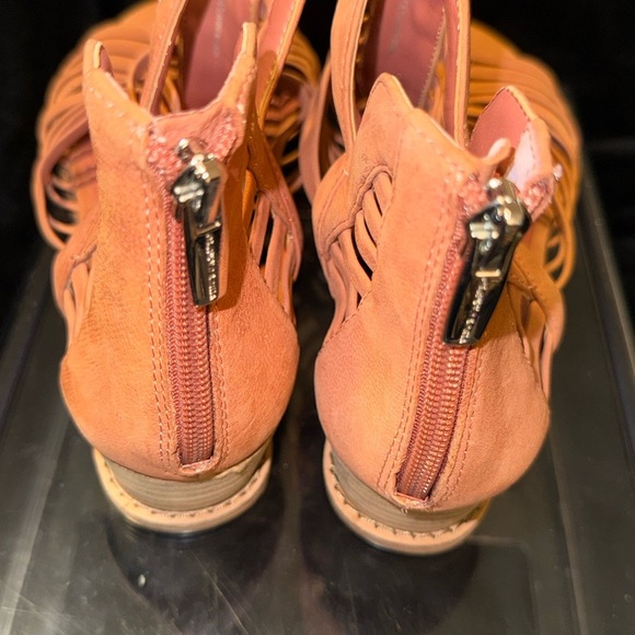 Vince Camuto Orange Strappy Sandals - Picture 8 of 14